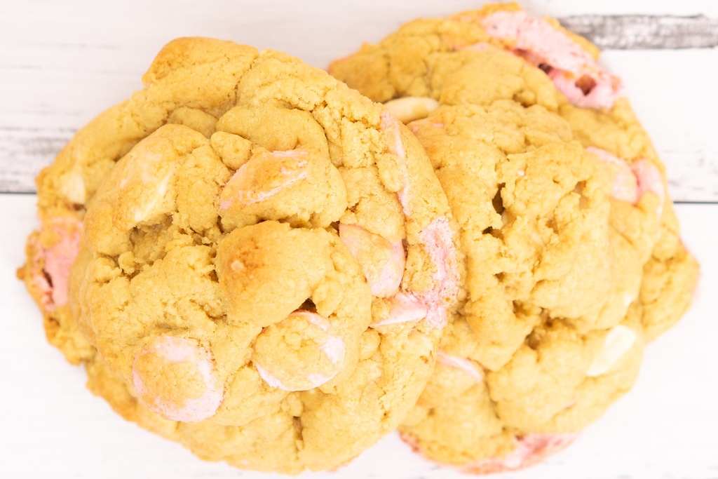 Raspberry White Chocolate Cookie