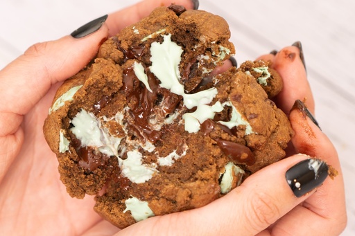 [MINT CHOC CHIP] Mint Chocolate Chip Cookie